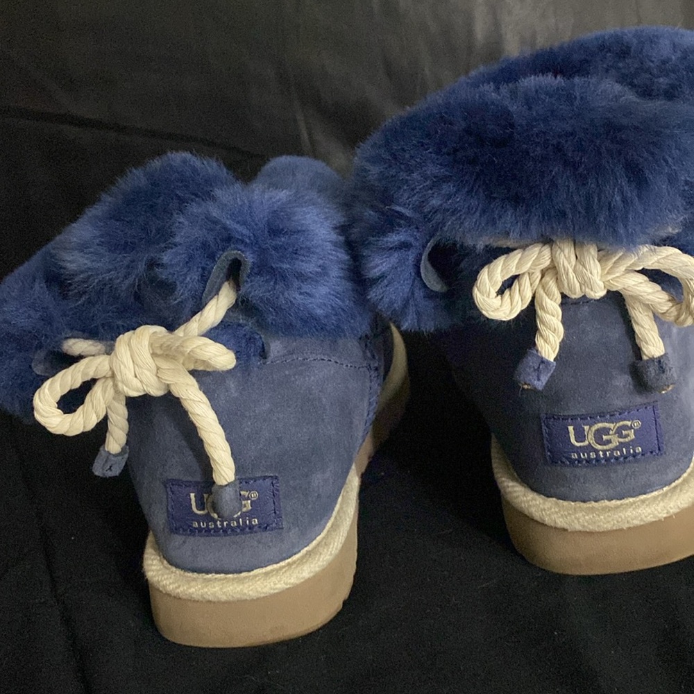 UGG Australia - Picture 2 of 6